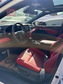 تۆیۆتا کامری